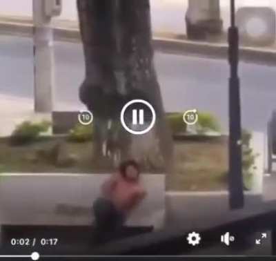 Epal mo naman guard.