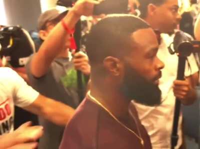 Woodley holding it down for his family: “F**k the bag, that’s my f***ing mother, n****s will die in this b****”