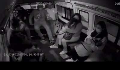 The offender tried to rob all the passengers on the bus at once, but that was not the case. The insolent Mexican believed in himself so much that he lost his vigilance for a couple of seconds. This was enough for one of the passengers to proceed with the 