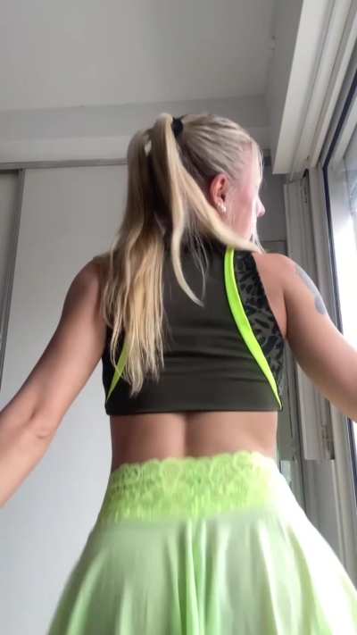 Just some yummy ass to brighten your mood