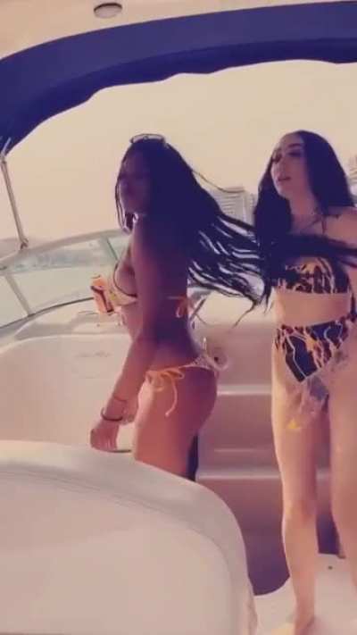 More Twerking🍑