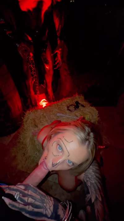 Taking cum donations, just grab me and take me to a corner of the venue when ready :)