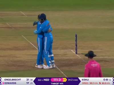 Virat Kohli gets a Wicket in World Cup 2023