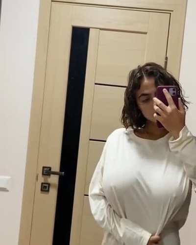 White shirt wonder