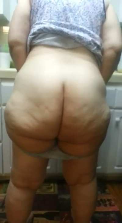 Jiggly granny booty