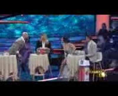 Singer live show