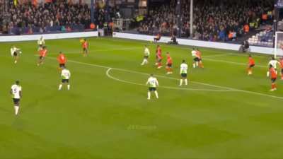 Darwin Nunez - Maior número de grandes chances perdidas por um jogador do Liverpool em uma ÚNICA temporada (38)