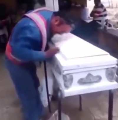 De luto o de fiesta?