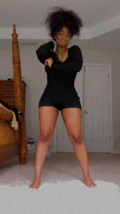 Jiggly thighs