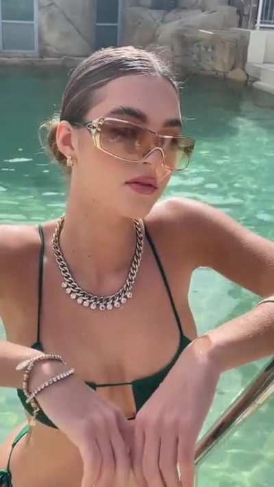 ð