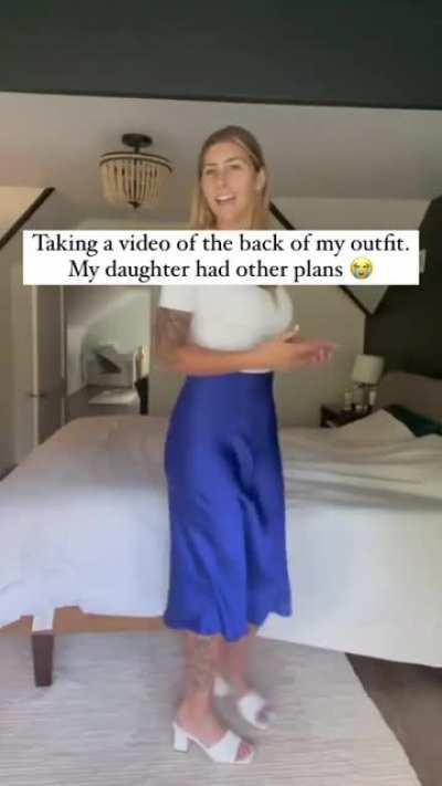 That's a beautiful outfit