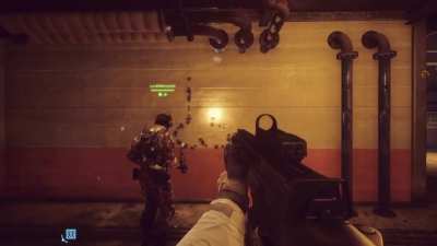 Spawning on a random squadmate when suddenly... #OnlyInBattlefield