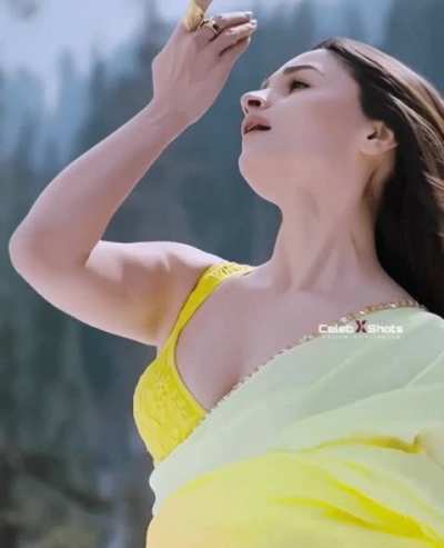 Ahhh alia mommy milky body 🤤💦...<wbr>every<wbr>one follow my alia reddit page.. Link in my comment box 👇👇👇
