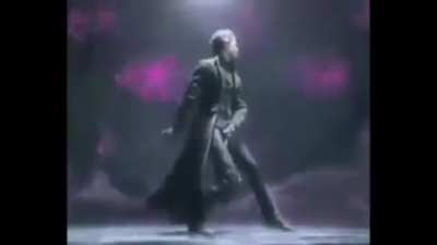Listening to the Hellsing 2001 soundtrack 