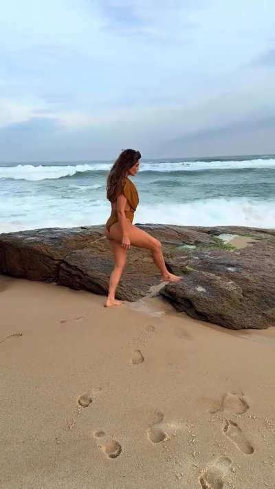 Flávia Alessandra
