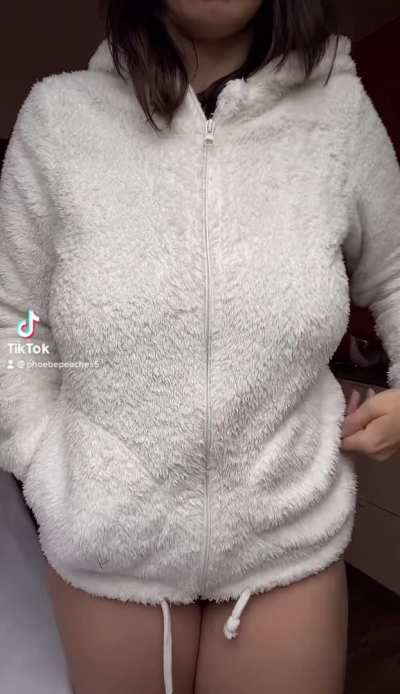 What do you prefer - titty drops or titty transitions? (Revealed)