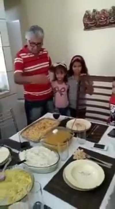 Grandpa do be magic