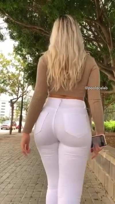 Paola (@paolaceleb)