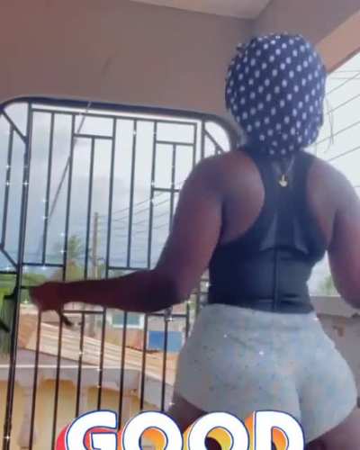 OMG just wait till the end 🤯she got the titties to match to guys 😫🙆🏾‍♂<wbr>️😍🤩💎