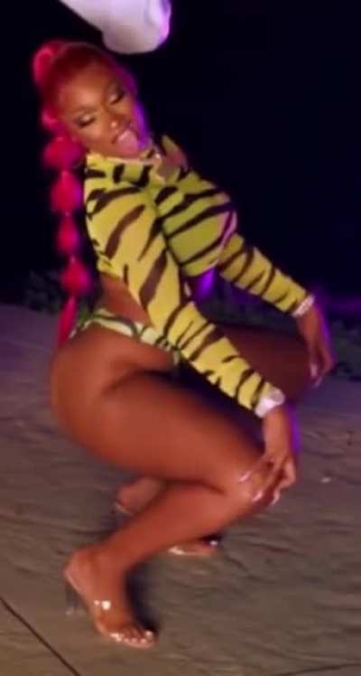 😩