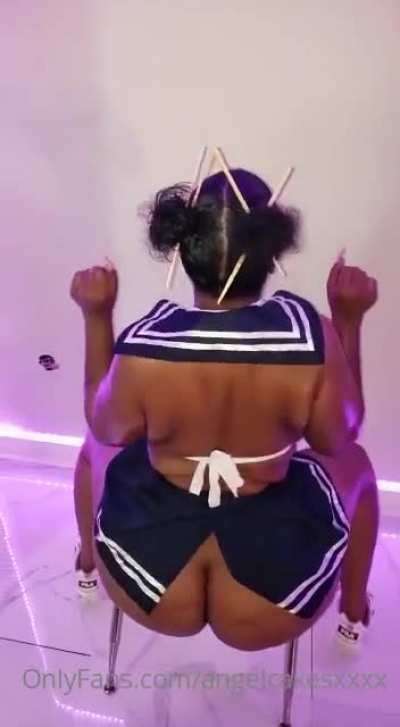 Cake by the pound 😬😬😬 #DONK<wbr>EYBOO<wbr>TYCER<wbr>TIFIE<wbr>D