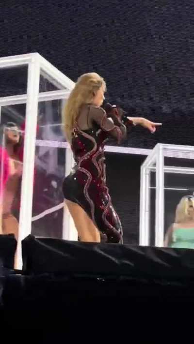 Taylor let’s out a sexy Moan.