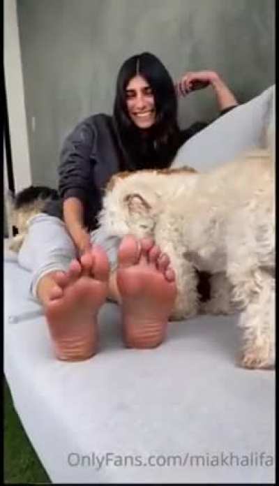 Mia Khalifa Soles