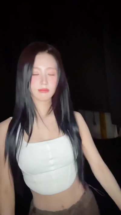 (G)-IDLE - Miyeon