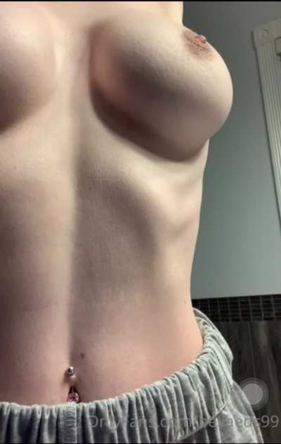 If you like my titty drop on by and say hi