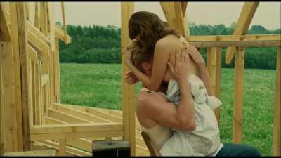 Mischa Barton in Closing the ring (2007)