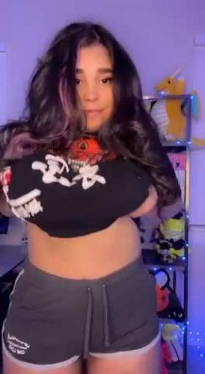 Be honest, te gustan mis tetas?