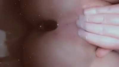 A little bathtime fun with my plug 😇