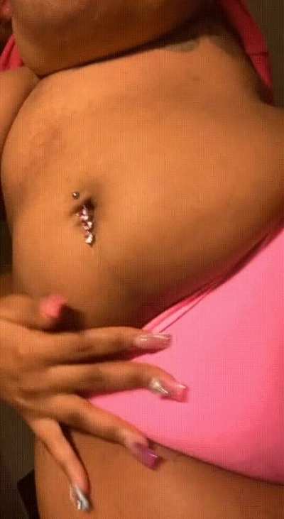 massive ebony with giant areolas
