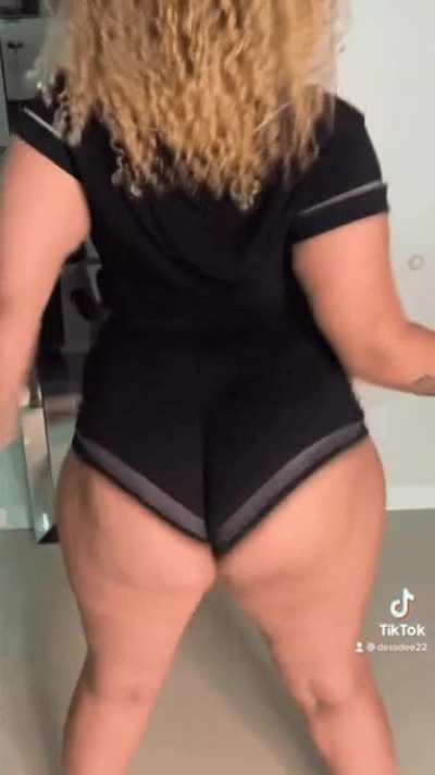 Thick Yella bone