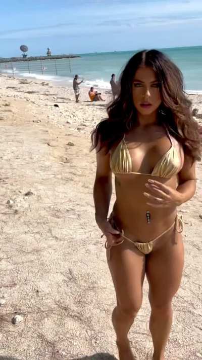 Anita Timofey [gif]