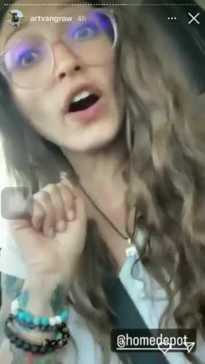A Karen recording herself have a very public meltdown