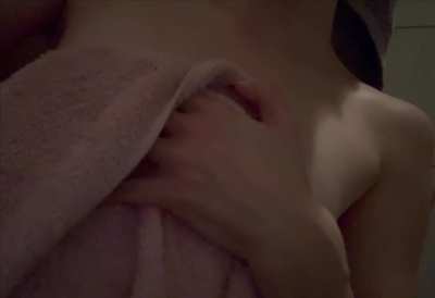 Ups, das Handtuch ist runte<wbr>rgefa<wbr>llen🥰<wbr>😛