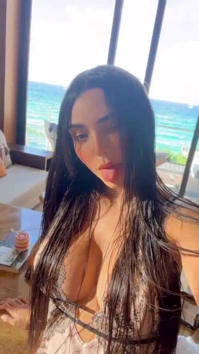 Nyvi Estephan