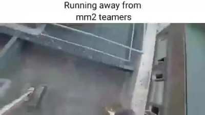 Running away from mm2 teamers (True story!1!1!1!1!1!1)