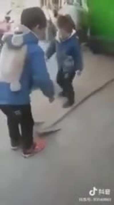 JUST KIDS