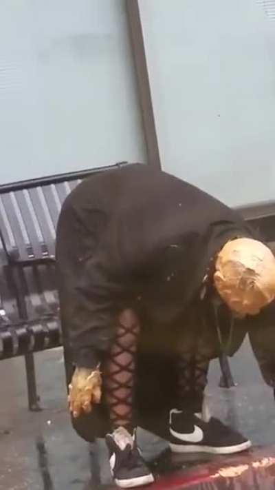 Loves that peanut butter