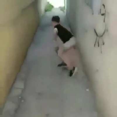 Boku düşüyor birde amk JDNSJXNS