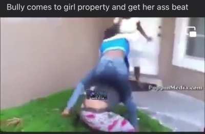 Bully shows up to a girl’s house & gets beat up