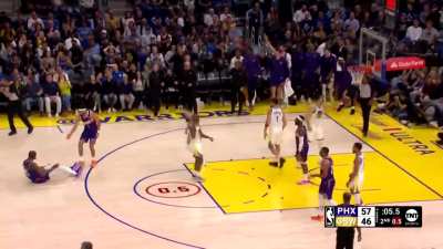[Highlight] KD gets the 4 point play with the swish to close out the half