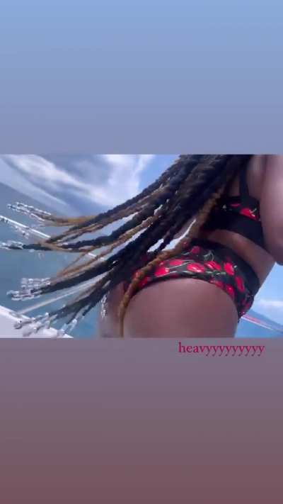 Hollon 😩