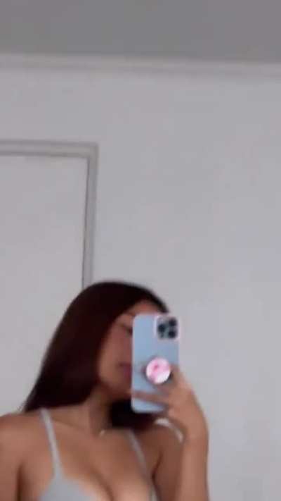 Michelle Dy