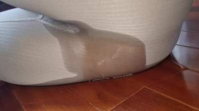 My girl wetting her new leggings
