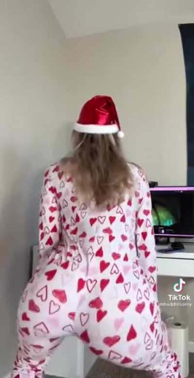 twerking in tight pajamas