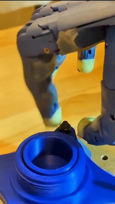 totallynotrobots