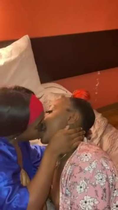 Ebony Kissing Lesbians | Porni<wbr>nblac<wbr>k.com